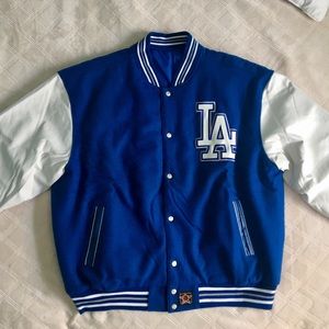 LA Dodgers Men’s Reversible Jacket 💙